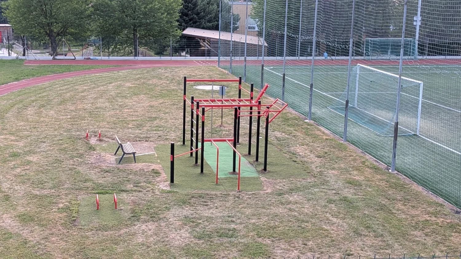 Workoutové hřiště